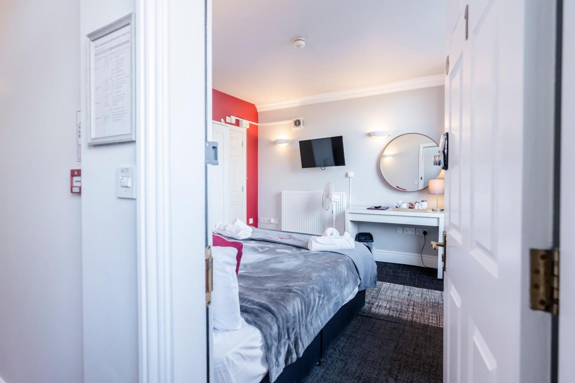 1 Riverside Apartments Норвіч Екстер'єр фото
